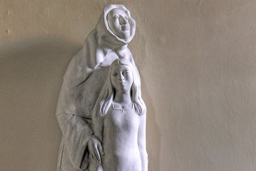 Zwischenbericht zu Studie über sexualisierte Gewalt vorgelegt Eine Statue von Antonia Werr im Kloster Oberzell ist zu sehen.